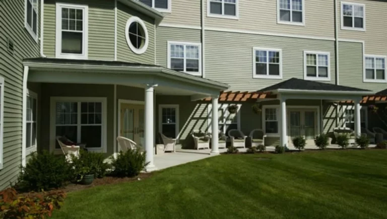 SALMON at Northborough Whitney Place's outdoor patios